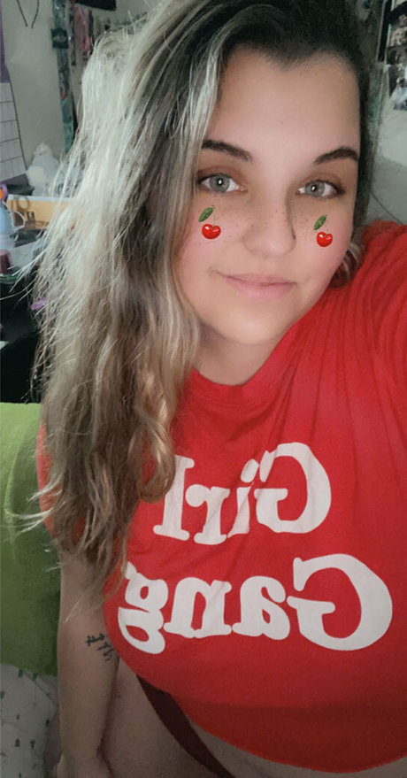 Naakte gelekte OnlyFans-foto van Bbygirlblairr