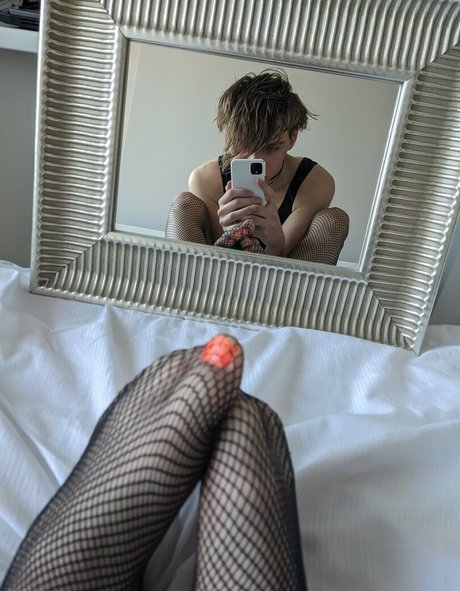 Naakte gelekte OnlyFans-foto van Lunablues777