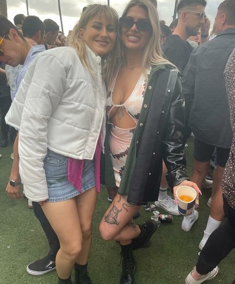 Naakte gelekte OnlyFans-foto van Marf