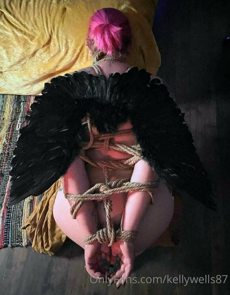 Naakte gelekte OnlyFans-foto van Kellywells87