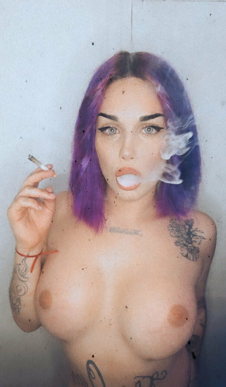 Thequeenoficial