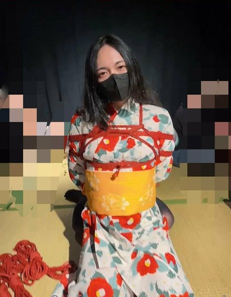 Naakte gelekte OnlyFans-foto van Nukomarumaru1