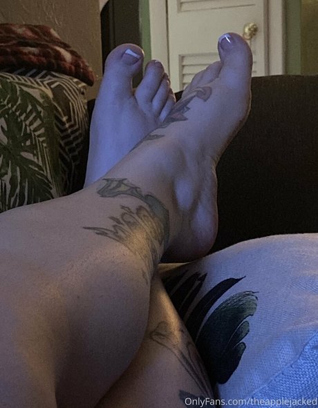 Theapplejacked