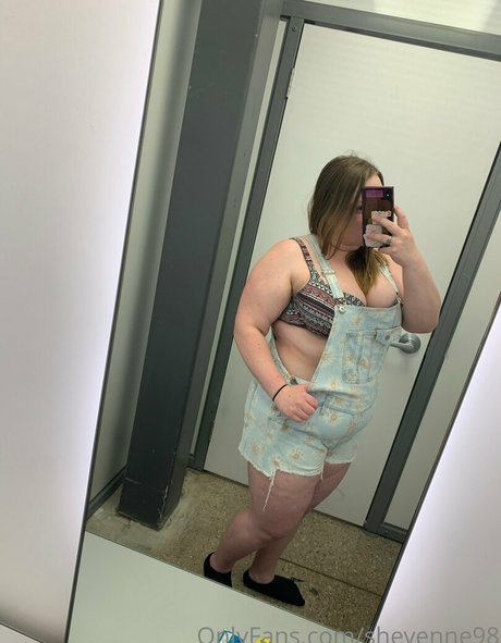 Naakte gelekte OnlyFans-foto van Sheyenne98
