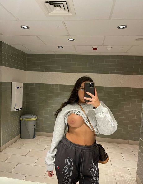 Pretty Boobs