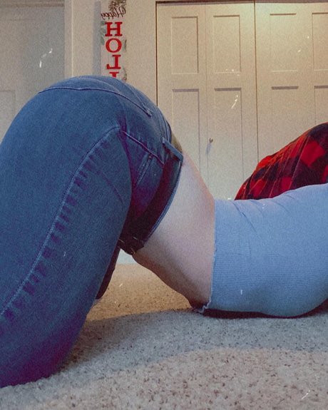 Naakte gelekte OnlyFans-foto van Reiley Calista