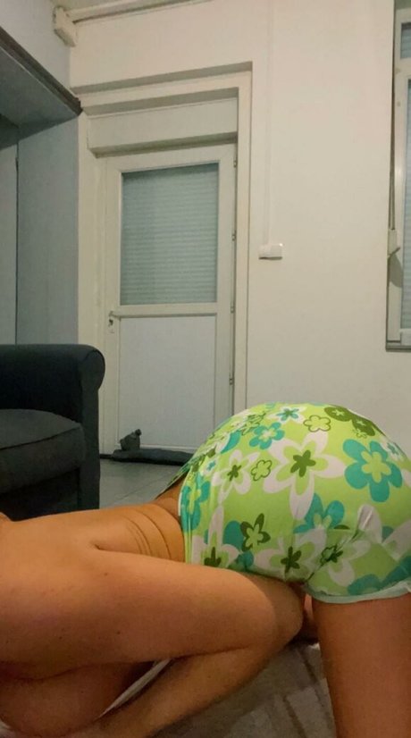 Naakte gelekte OnlyFans-foto van Anababy