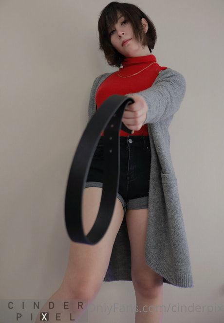 Naakte gelekte OnlyFans-foto van Cinderpixelfree
