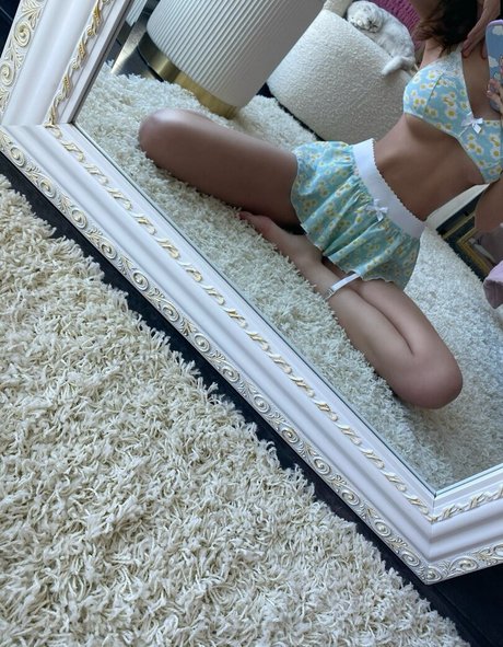 Naakte gelekte OnlyFans-foto van Withsylvie