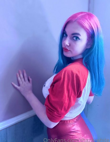 Naakte gelekte OnlyFans-foto van Shazzabluexx