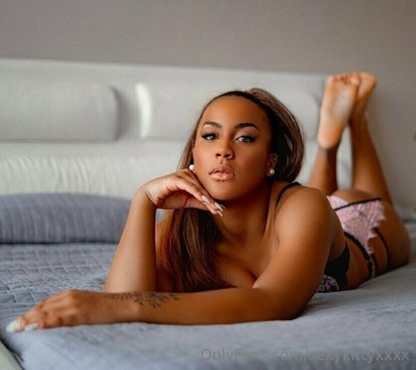 Naakte gelekte OnlyFans-foto van Sexykittyxxxx