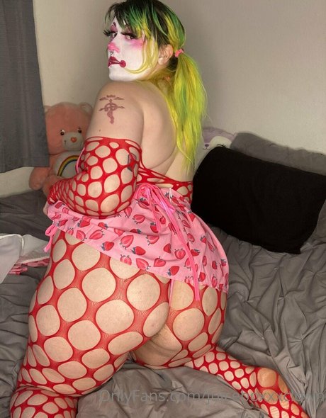 Naakte gelekte OnlyFans-foto van Juiceboxxxclown