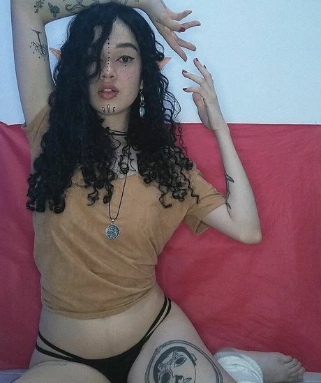 Naakte gelekte OnlyFans-foto van Johmoura20