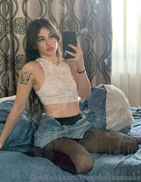 Naakte gelekte OnlyFans-foto van Lovelylolllaaaaaaa