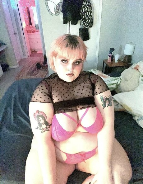 Naakte gelekte OnlyFans-foto van Animetiddiezluver
