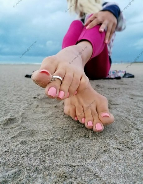 Naakte gelekte OnlyFans-foto van Gigigi137