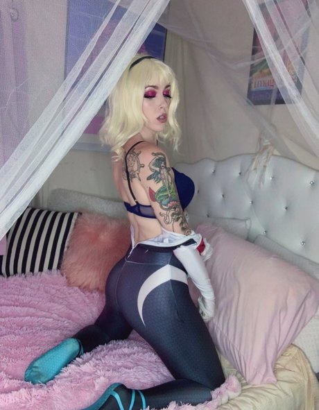 Naakte gelekte OnlyFans-foto van Madi Mae
