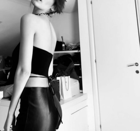 Naakte gelekte OnlyFans-foto van Vittoria
