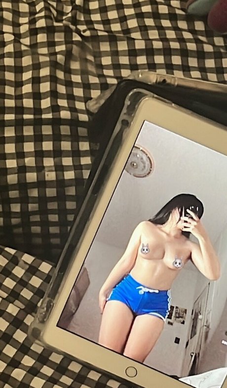 Naakte gelekte OnlyFans-foto van Mamukamhom