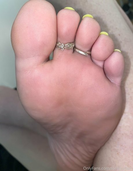Naakte gelekte OnlyFans-foto van Toetalvixen