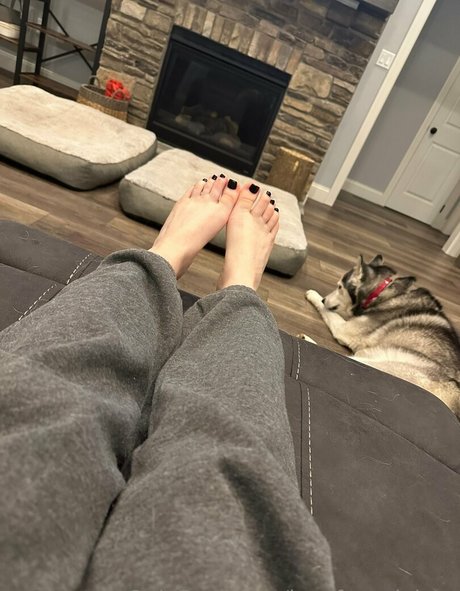 Naakte gelekte OnlyFans-foto van Lovefromdaisyy
