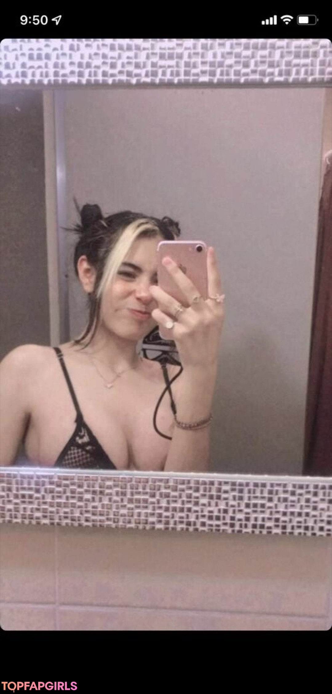 Naakte gelekte OnlyFans-foto van Cmp Perla #55 Naakte gelekte OnlyFans-foto van Cmp Perla #55