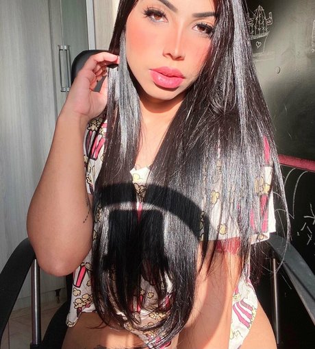 Naakte gelekte OnlyFans-foto van Thay Salles