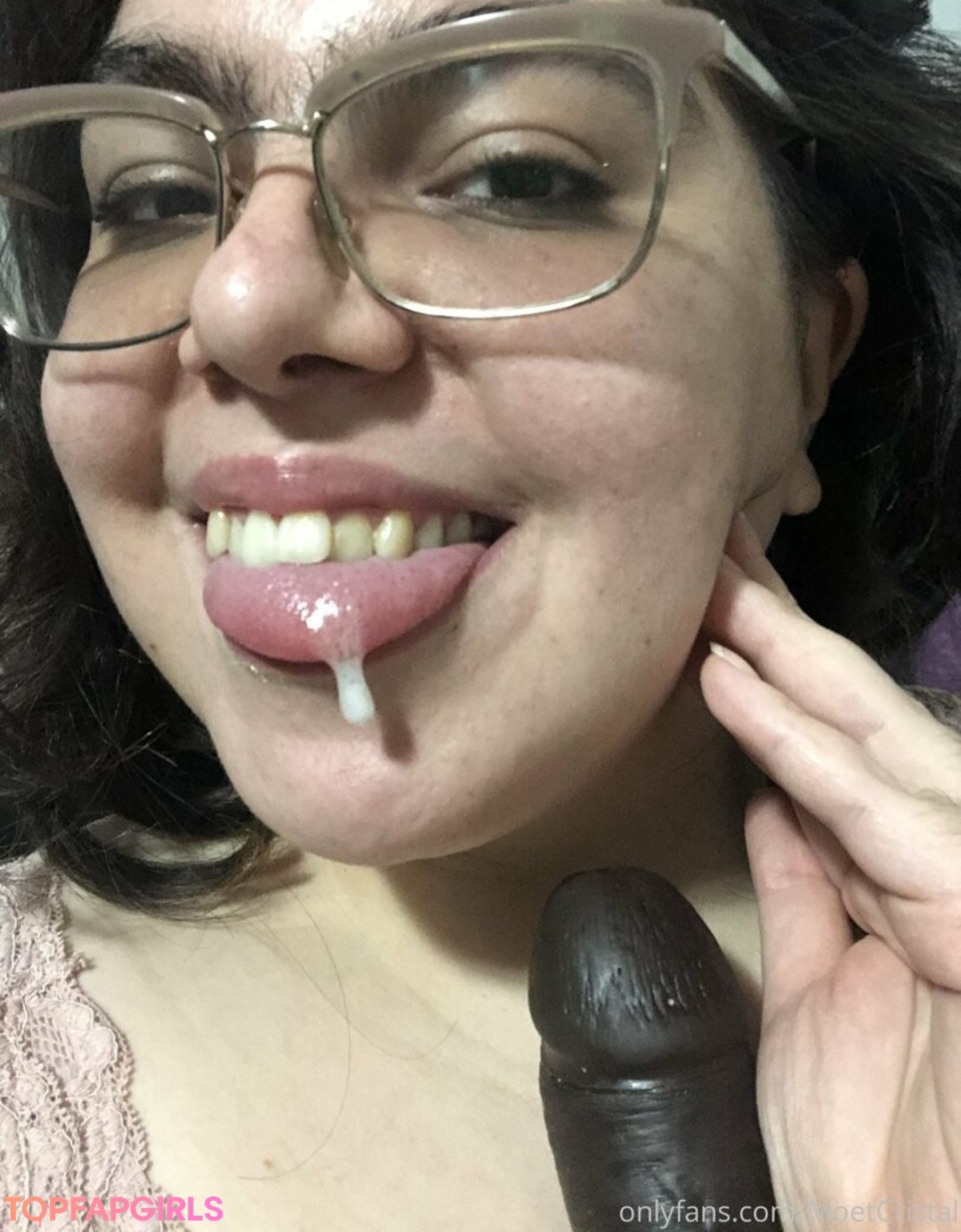 Naakte gelekte OnlyFans-foto van Moetcristalbbw #9 Naakte gelekte OnlyFans-foto van Moetcristalbbw #9