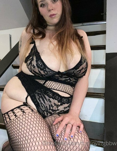 Naakte gelekte OnlyFans-foto van Funlovingbbw