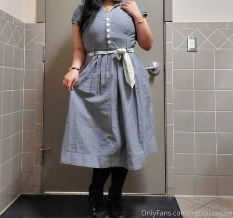 Naakte gelekte OnlyFans-foto van Missblissrose