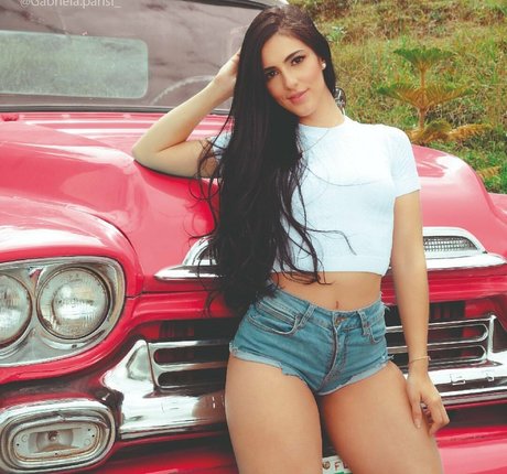 Naakte gelekte OnlyFans-foto van Gabriela Parisi