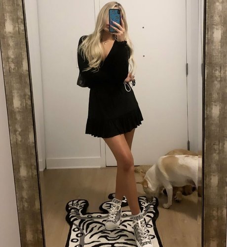 Dressupblondie