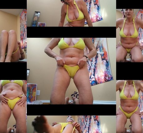 Nakedyoganakedyoga