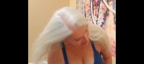 Nakedyoganakedyoga