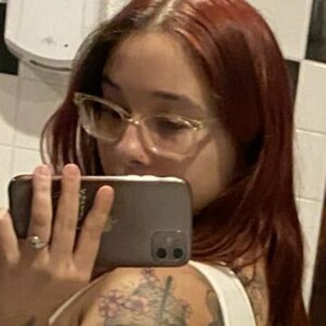Naakte gelekte OnlyFans-foto van Dalicartii