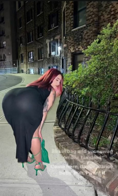 Naakte gelekte OnlyFans-foto van Dalicartii