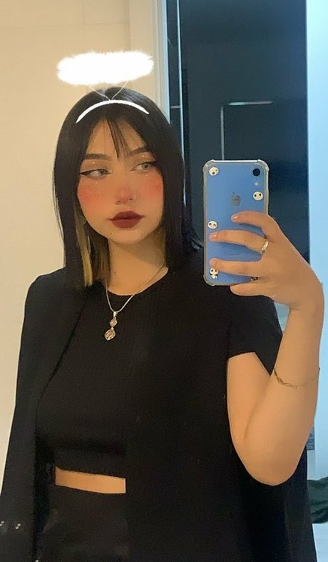 Naakte gelekte OnlyFans-foto van Tani Castaneda