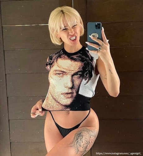 Naakte gelekte OnlyFans-foto van Anastasiya Ivleeva