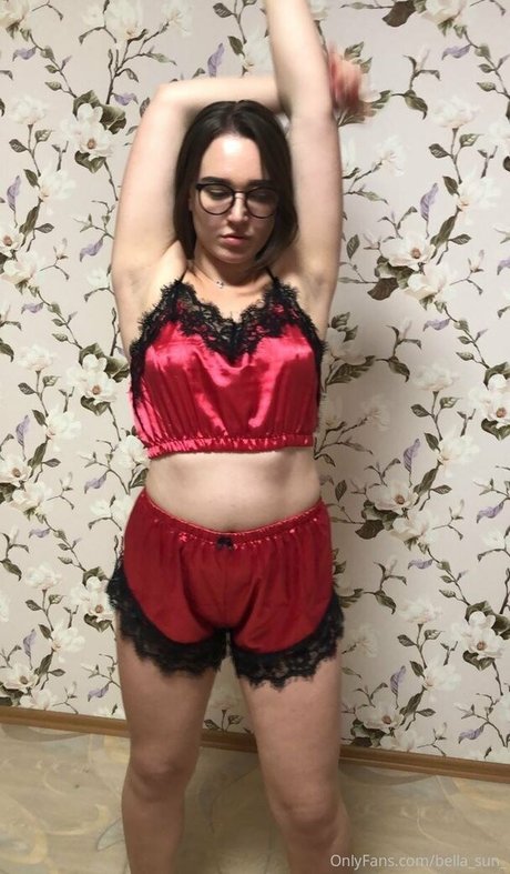 Naakte gelekte OnlyFans-foto van Bellasun