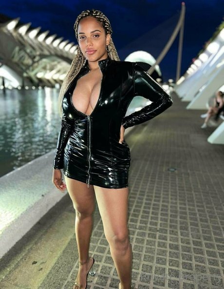 Naakte gelekte OnlyFans-foto van Sexykixx