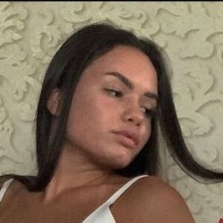 Naakte gelekte OnlyFans-foto van Ultrateeen