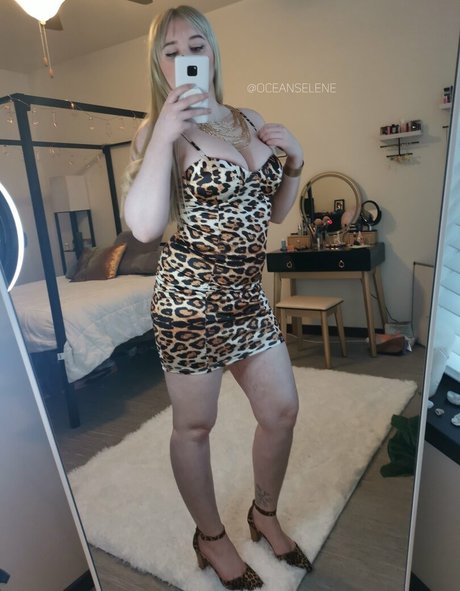 Naakte gelekte OnlyFans-foto van Thatkinkything