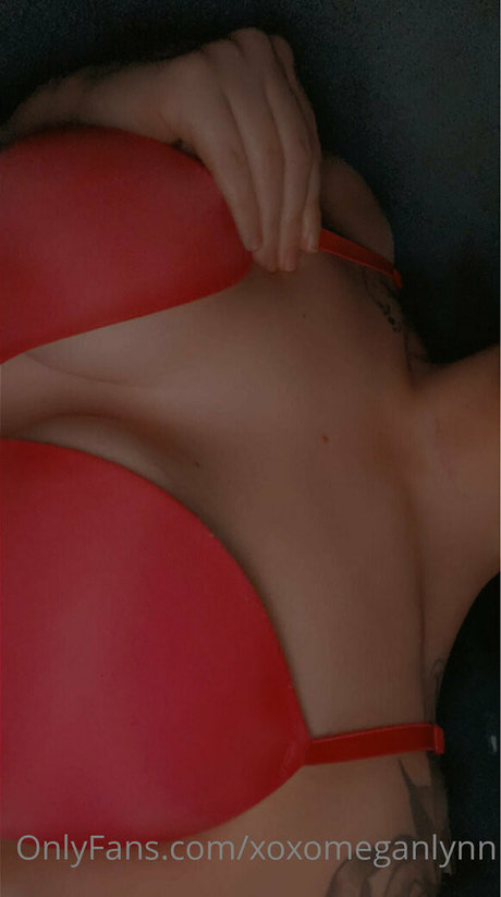 Naakte gelekte OnlyFans-foto van Xoxomeganlynn