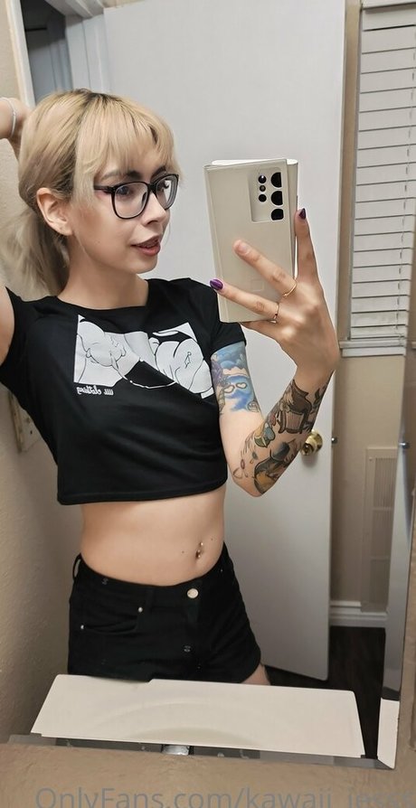 Naakte gelekte OnlyFans-foto van Kawaiijesss