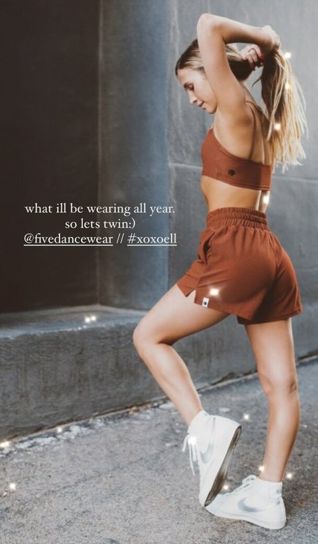 Naakte gelekte OnlyFans-foto van Ella Horan