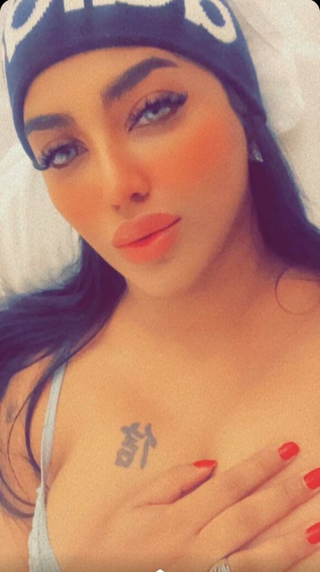 Naakte gelekte OnlyFans-foto van Pakistani Beauties