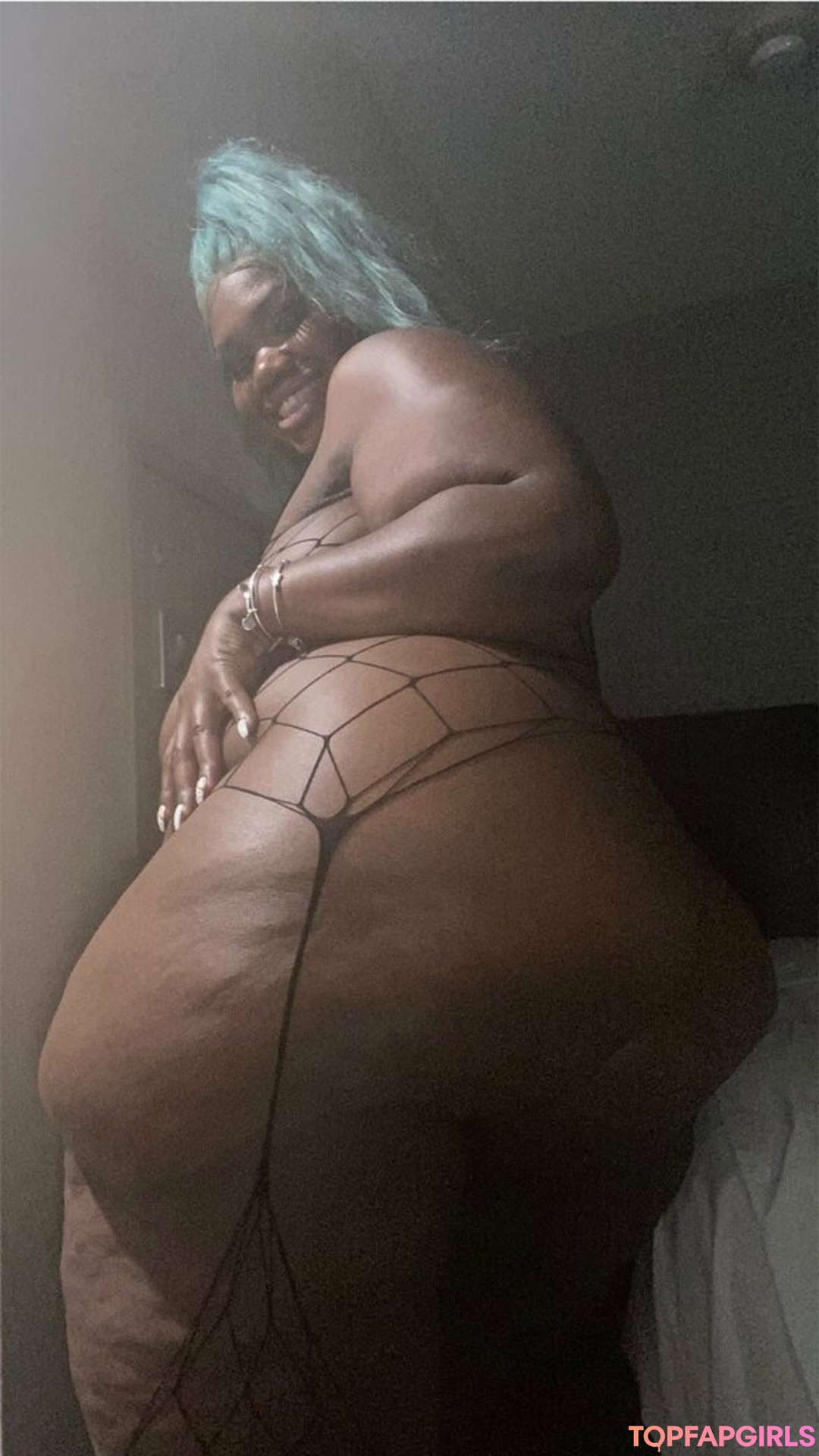 Naakte gelekte OnlyFans-foto van Beverlyblue3x #51 Naakte gelekte OnlyFans-foto van Beverlyblue3x #51