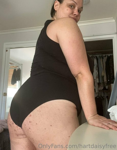 Naakte gelekte OnlyFans-foto van Hartdaisyfree