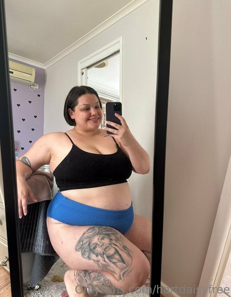 Naakte gelekte OnlyFans-foto van Hartdaisyfree
