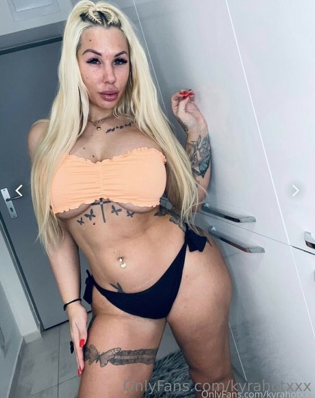 Kyra Hot